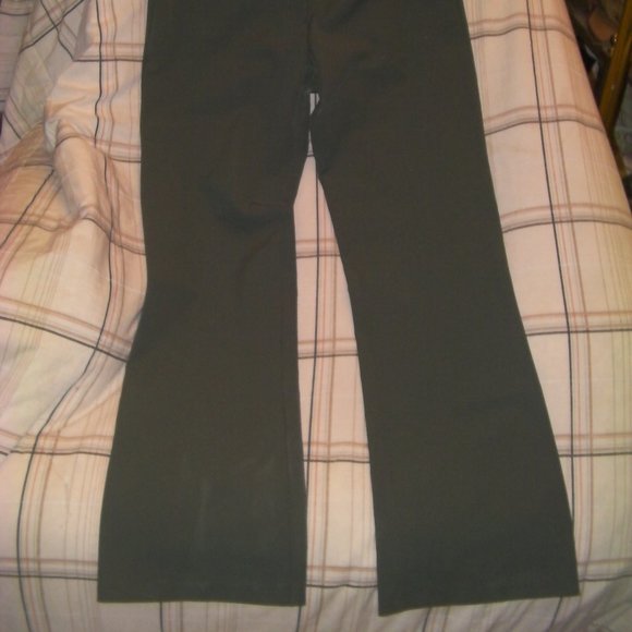 BCBG Maxazria Pants - Picture 5 of 5